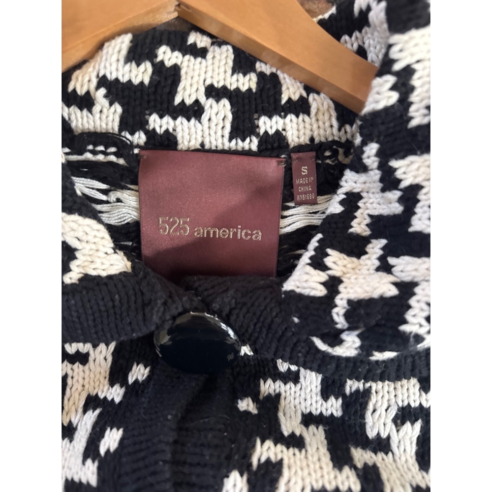 525 AMERICA  Black and White Houndstooth Sweater Jacket Size Small - Picture 5 of 7